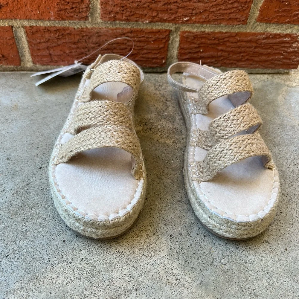 GAP Spring Cottage Espadrille Girls Sandals size 3/4
